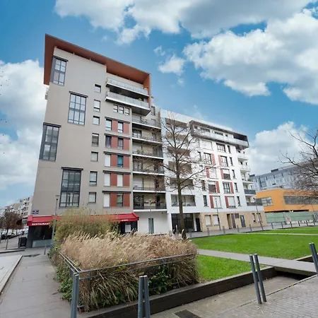Ferienwohnung Metro - Ascenseur - Parking - Wifi - 4 Pers - Easy Check In Asnières Exterior foto