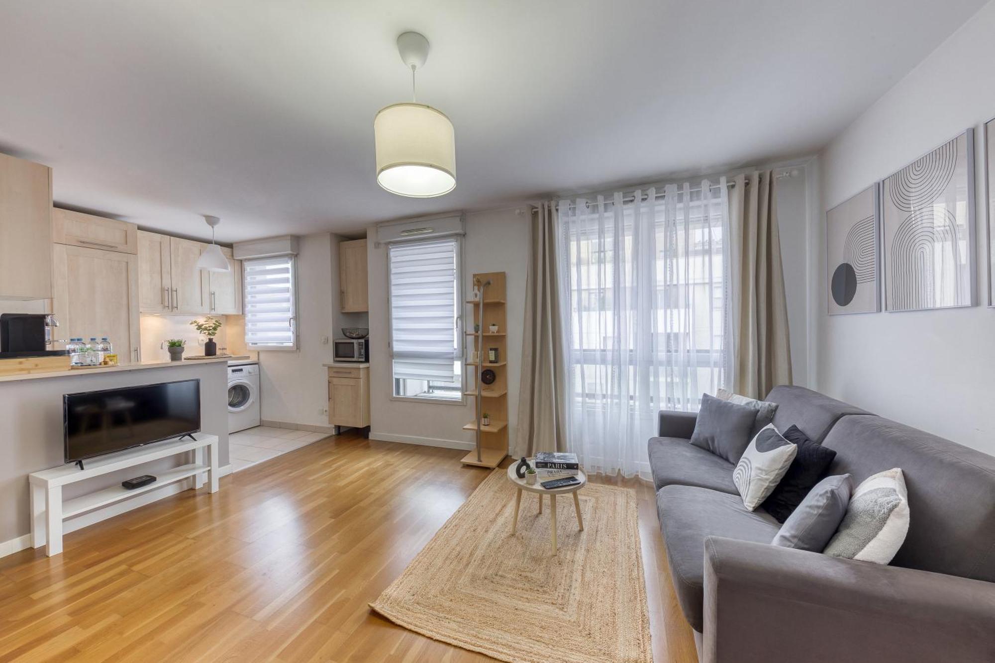 Metro - Ascenseur - Parking - Wifi - 4 Pers - Easy Check In Apartment Asnières